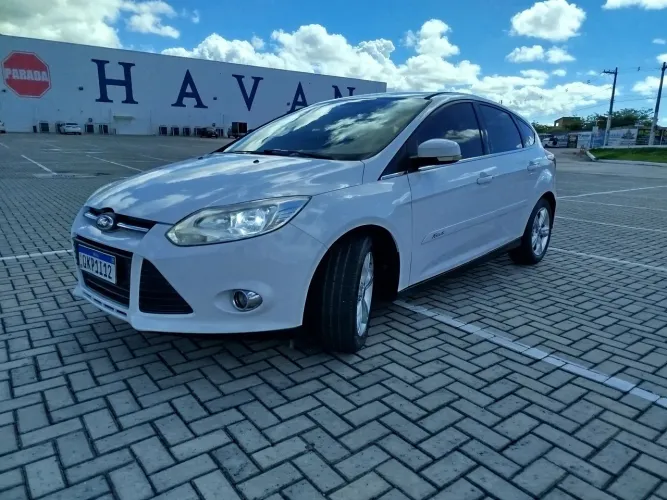 Ford Focus 1.6 S/se/se Plus Flex 8v/16v 5P 2015