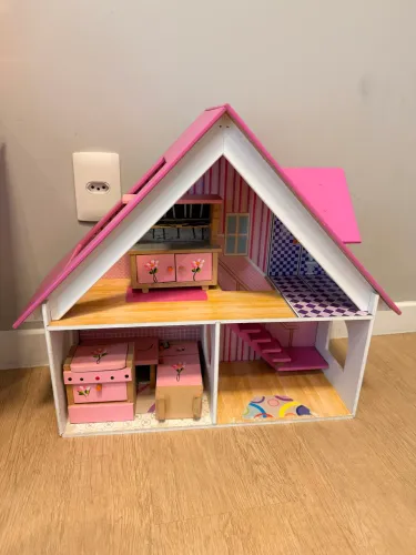 Casinha de boneca 