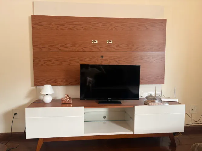 Vendo rack com painel 