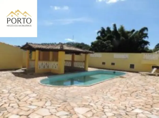 Chácara de Luxo à Venda ou Locação em Jardim Abadia, Louveira-SP: 4 Quartos, 1 Suíte, 2 Sa