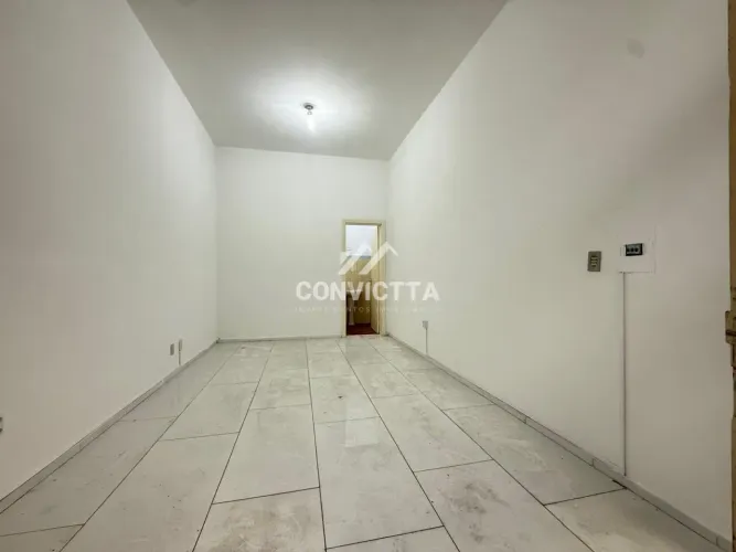 LOJA COMERCIAL TÉRREA EM GALERIA NO BAIRRO SÃO PELEGRINO