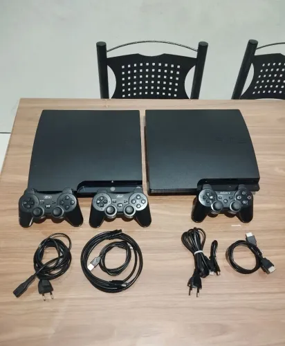 VENDO ESSES 2 CONSOLES - PS3 SLIM 1TB