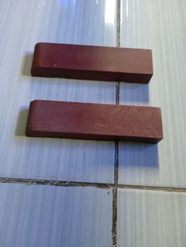 Peças de um garrafeiro de vinho que se encontra na loja Bordeaux.