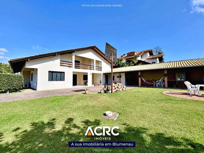 ACRC Imóveis - CA03482 - Sobrado de 02 andares para Venda no Bairro Estados em Indaial