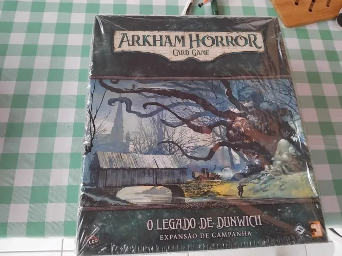 Arkham Horror The Card Game - O Legado de Dunwich (Expansão de Campanha)