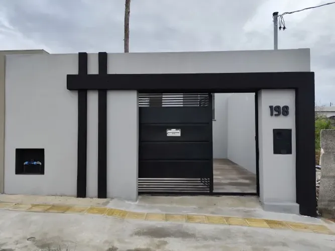 Casa em Divinópolis - bairro Santa Lúcia (Próximo ao Salão de Festas) - COM O PROPRIETÁRIO