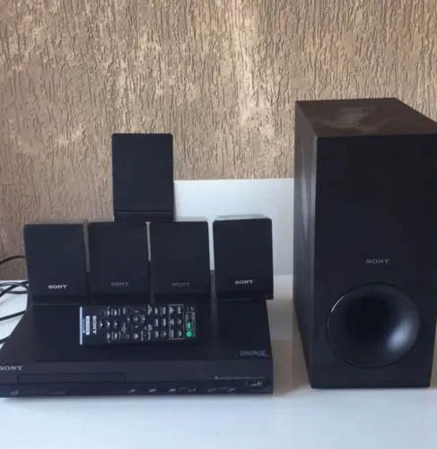 Home Theater Sony DAV-TZ130