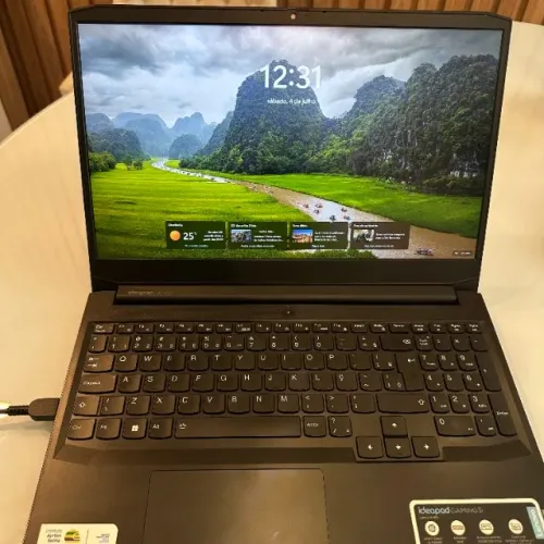 Notebook Lenovo IdeaPad Gaming 3i i5 11ª GTX 1650 16GB SSD 512GB - Leia