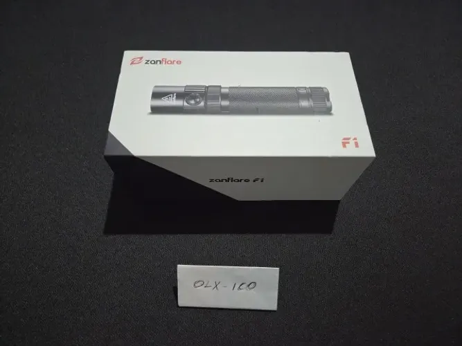 Lanterna Tática Zanflare F1 1240 Lumens