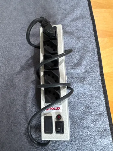 Réguas Filtro De Linha Metal 5 Tomadas Fio Lux Novo