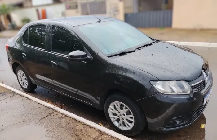 Renault Logan Expression Hi-flex 1.6 8V 4P 2015