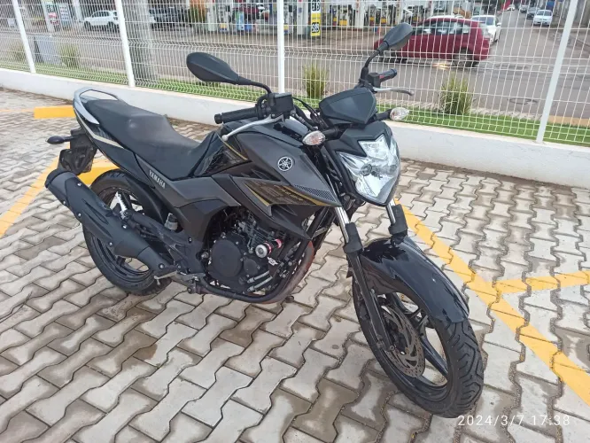 Yamaha Fazer 250 Limited Edition 2016/2017