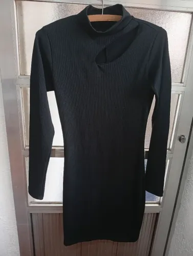 Vestido preto manga longa - DÊ SUA OFERTA!
