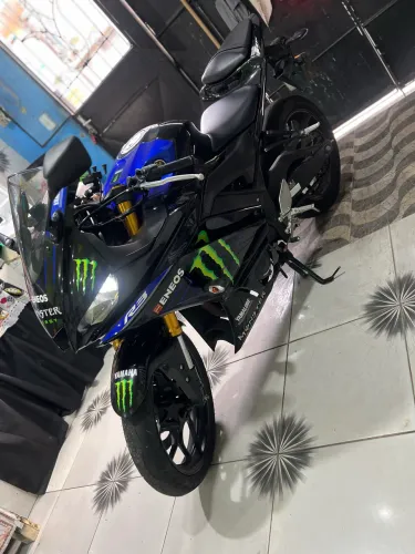 Yamaha R3