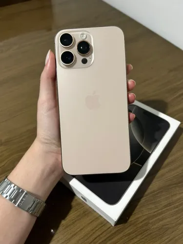 iPhone 16 Pro Max 256GB - 91% bateria 