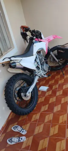 Honda: xr200 (motor 230 cc)pronto pra rodar