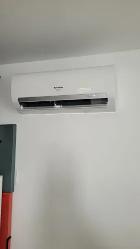 Instalação e manutenção de ar-condicionado split