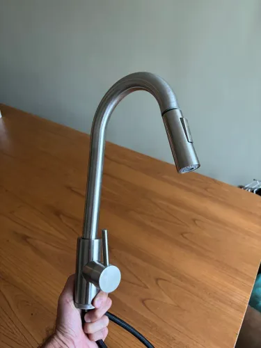 Torneira NA CAIXA Monocomando Cozinha Quente Frio Misturador Bancada Prateada - Camperluz