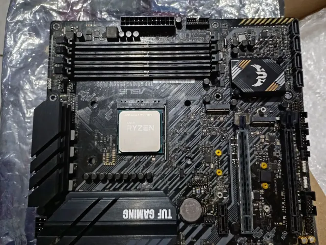 Asus tuf b550m defeito 