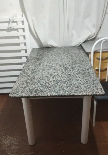 Mesa Granito 6 Lugares