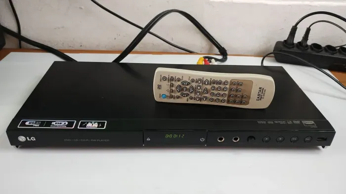 DVD player LG modelo com karaokê