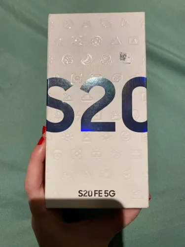 Samsung S20 fe (com nota fiscal e caixa)