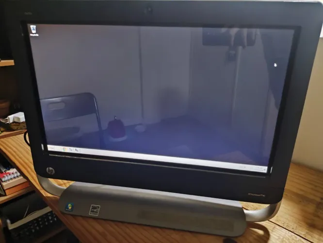 HP TouchSmart 320-1015br All-in-One