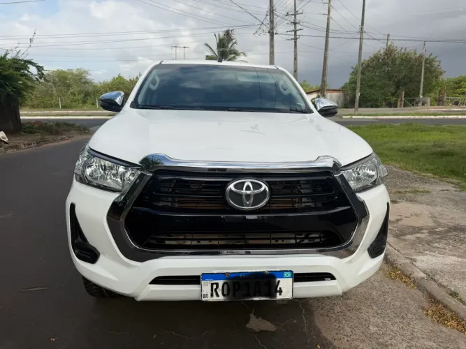 Toyota Hilux CD 4X4 2.8 Diesel Mec. 2022