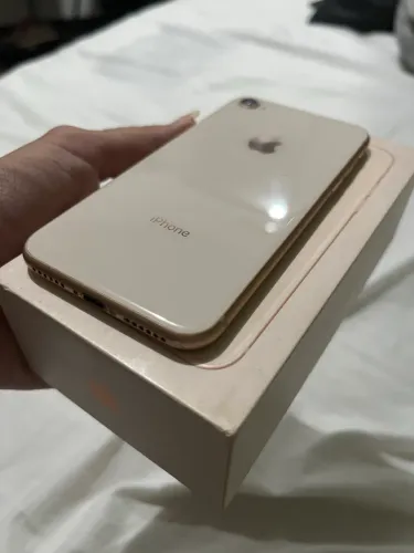 iPhone 8 64g 