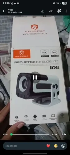 Projetor novo mal foi usado ta em bom estado