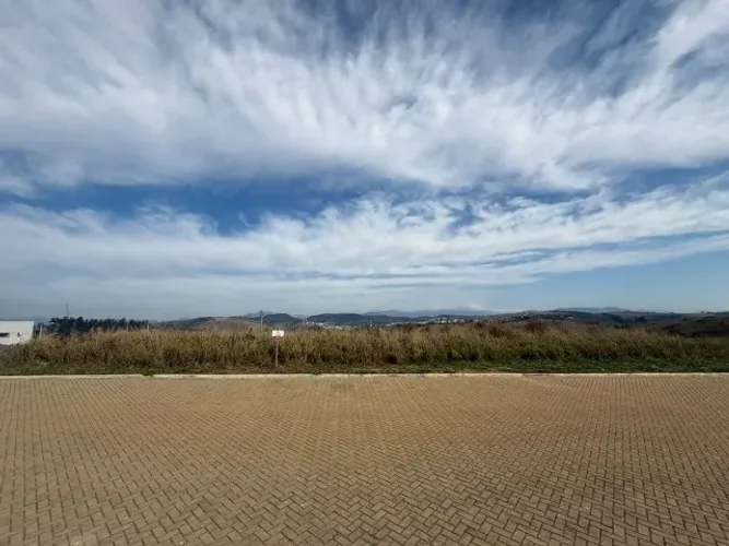 Lote comercial com 856,22m² na Avenida Principal do Soma Alta Vista - Colatina/ES