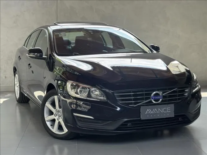 Volvo S60 T-4 Momentum 2.0 190cv 4P 2017