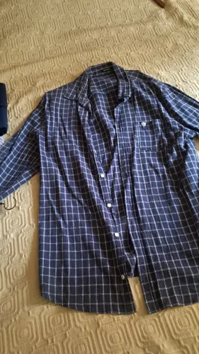 Linda camisa da grife Cavalera tam.gg reta em dinheiro