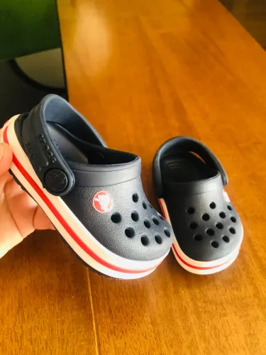 Crocs menino c5