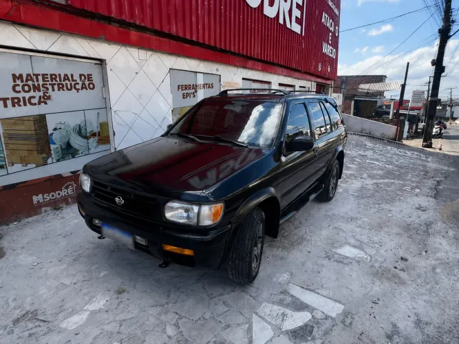 Nissan Pathfinder SE Titanium 3.3 V6 12V 1998