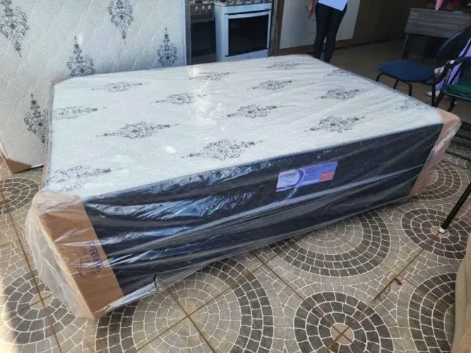 Cama box com molas (novo)