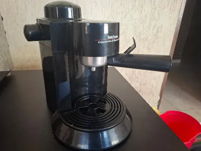 Cafeteira Expresso e Cappuccino Betty Crocker 110v Máquina de Café Expresso