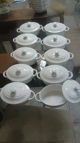 Mini caçarola com tampa de porcelana com 10 unidades