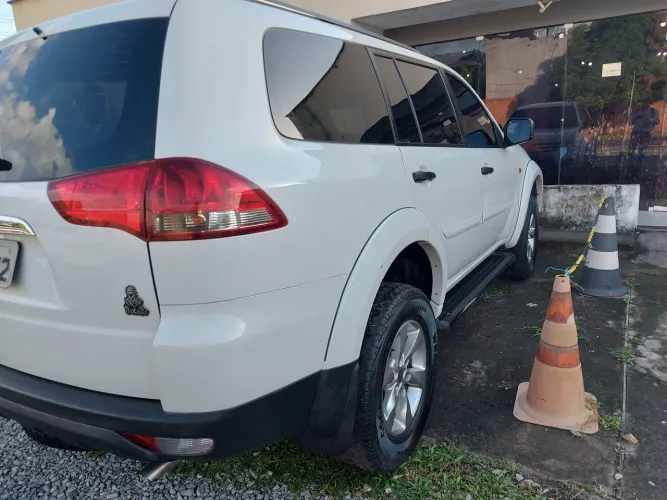 Mitsubishi Pajero Dakar 3.2 4X4 T.i. Dies. 5P Aut. 2015