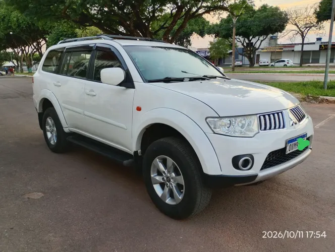 Mitsubishi Pajero Dakar 3.2 4X4 T.i. Dies. 5P Aut. 2013