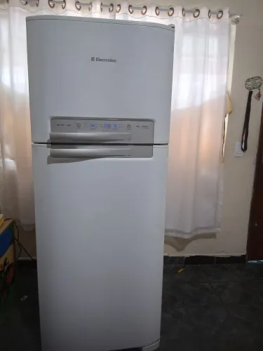 Geladeira Electrolux frost free