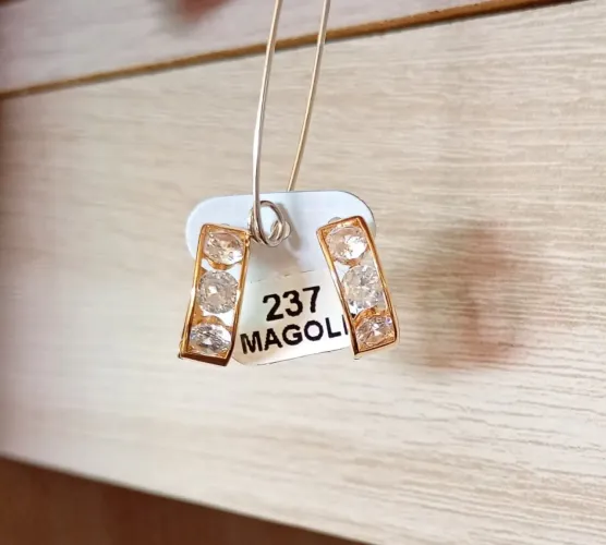 Argola Cravejada Semijoia, Magold