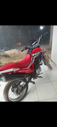 Vendo broz 160 vermelha