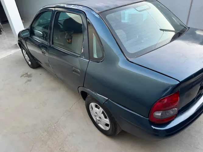Chevrolet Corsa SED Class.super 1.0/1.0 Flexpower (álcool) 2005