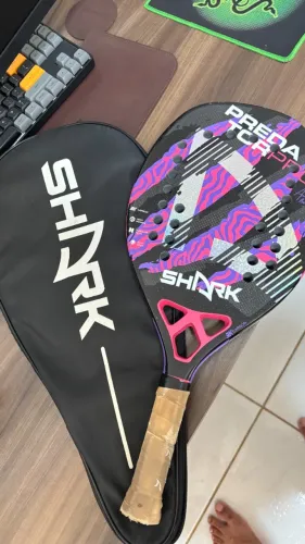 Raquete de Beach Tennis - Shark Predator 2023 Rosa
