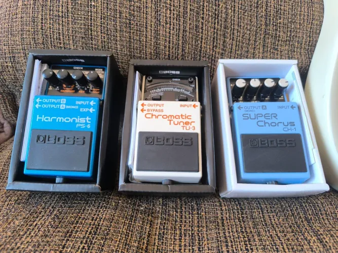 Boss  Chorus, harmonist ps6,afinador