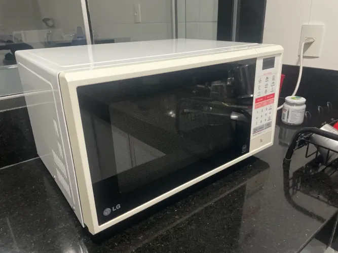 Vendo micro - ondas conservado - R$ 450,00