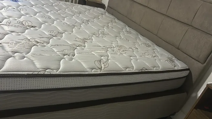 Colchão king size seminovo Ortobom
