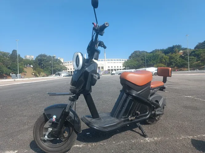 scooter elétrica 