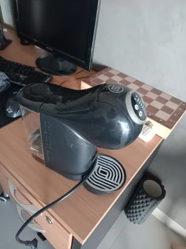 Vendo cafeteira Dulce Gusto usada duas vezes somente 